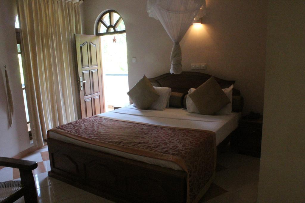 Hotel Bentota Village Exterior photo