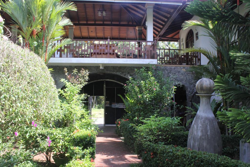 Hotel Bentota Village Exterior photo