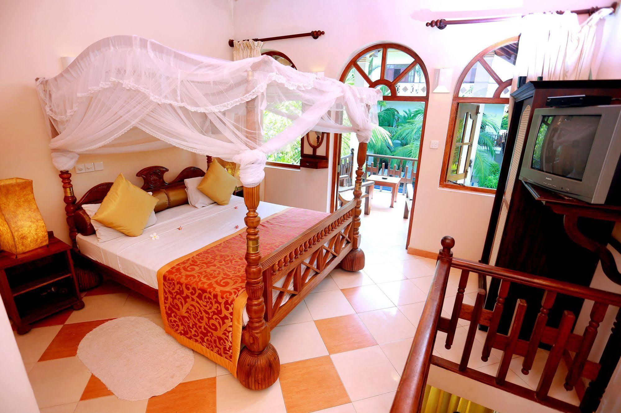 Hotel Bentota Village Exterior photo